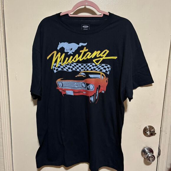 Retro Mustang T-Shirt size: X-Large - Picture 1 of 2